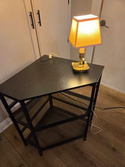 Corner Table