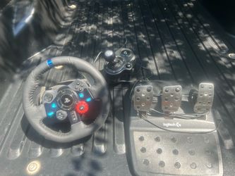 Play station driving wheel and pedals and shifter