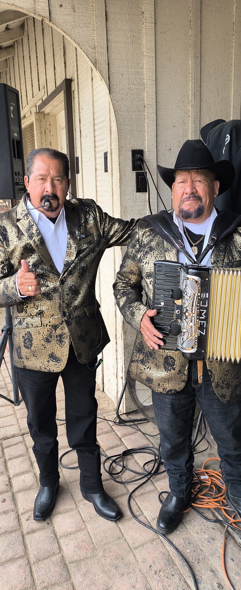 Norteño Con Tuba