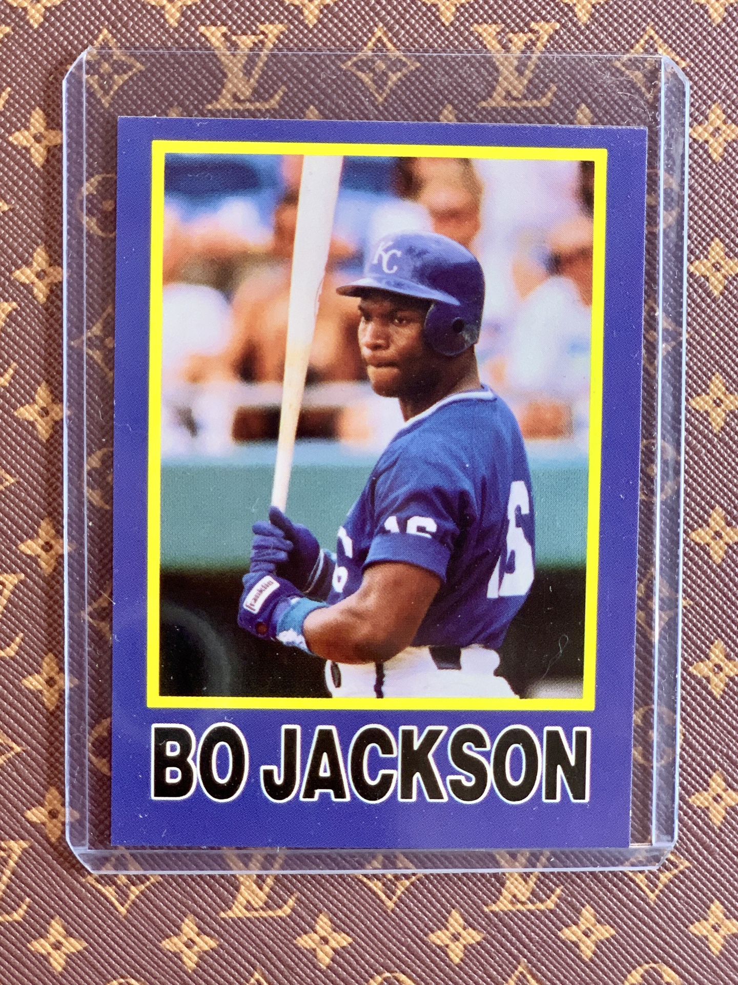 BO JACKSON BASEBALL CARD for Sale in Los Angeles, CA