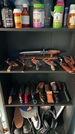 (TRADING) a bunch of damascus,stainless steel, 440c beautiful knives