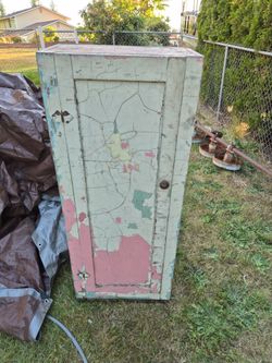 Shabby chic cabinet