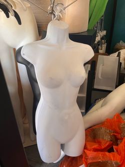 Hanging mannequin