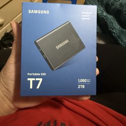 Samsung  portable  ssd t7 2tb