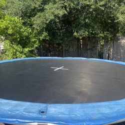 Clean Trampoline For Sale Pick Up 