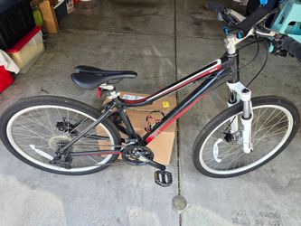 Liv Revel w Mountain bike