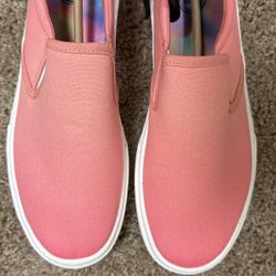 Girls pink canvas shoes size 6 new