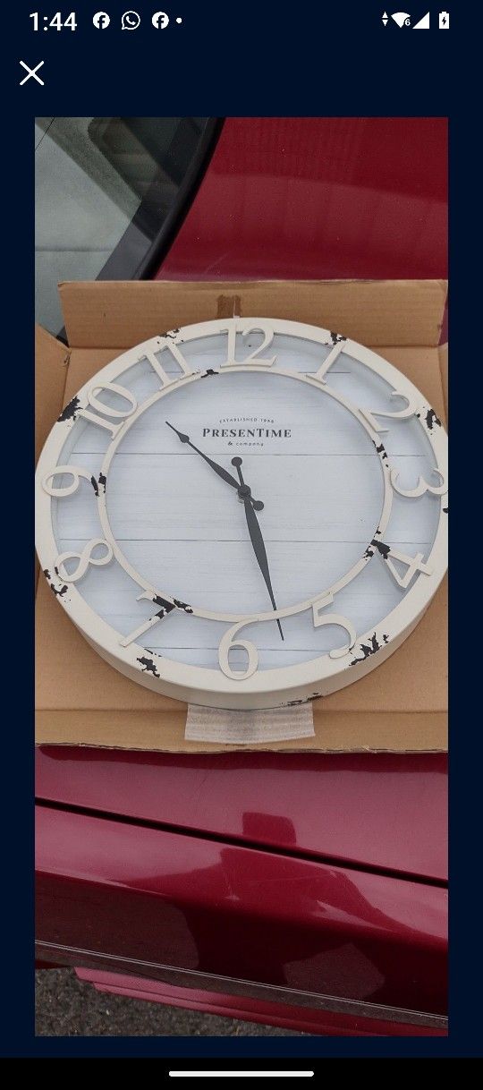 Battery Operated Wall Clock