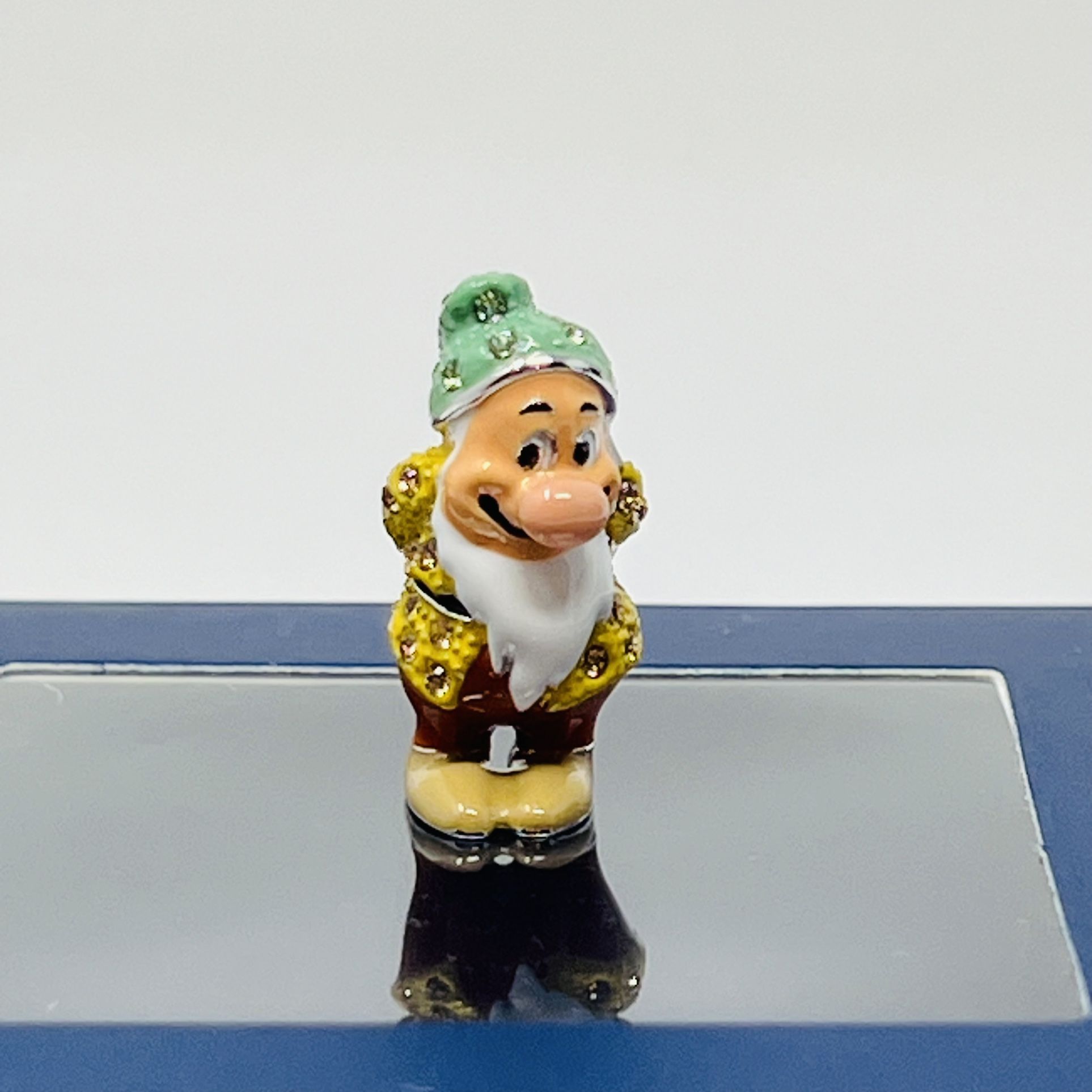 Disney Arribas Brothers Mini Bashful Jeweled Swarovski Figurine