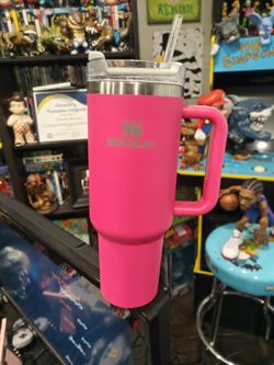 Pink Stanley cup 40 oz quencher