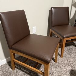Living Room Chairs/Office Chairs