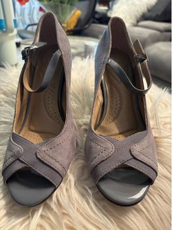 Women’s shoes