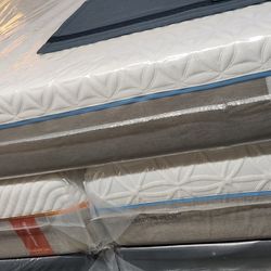 EXTRA Firm Tempur-Pedic Mattress!