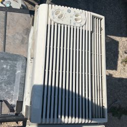 Window AC unit