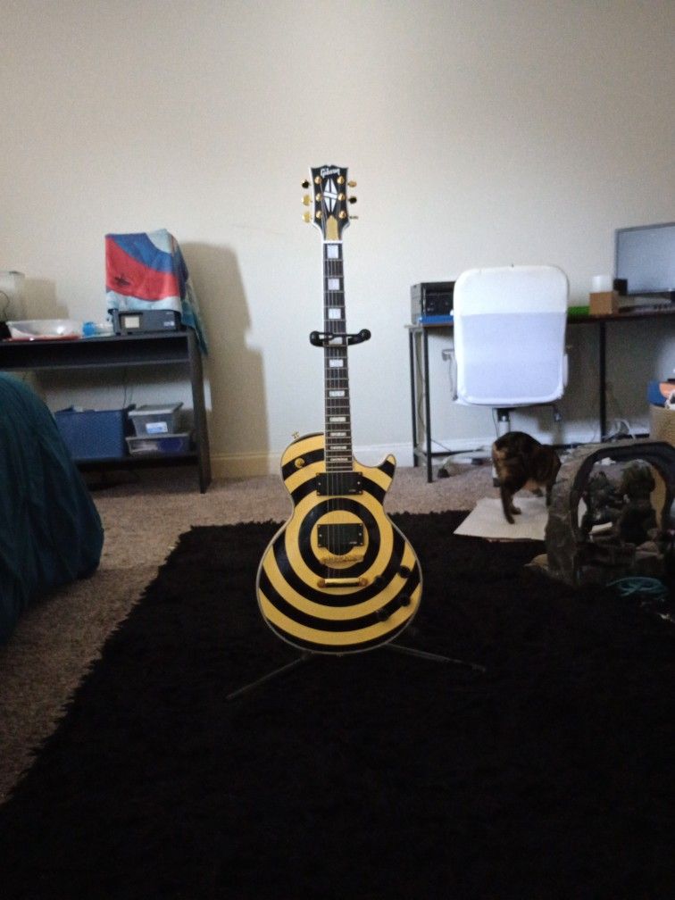 Replica Guitar