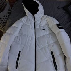 White Puffer Jacket 