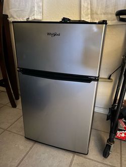 Whirpool Mini Fridge