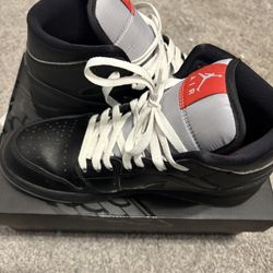 Air Jordan 1s size 8