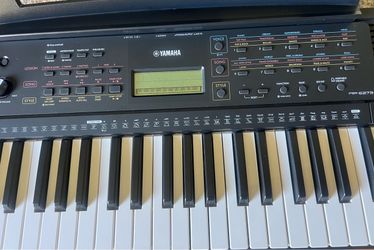 Yamaha PSR-E273 portable digital keyboard
