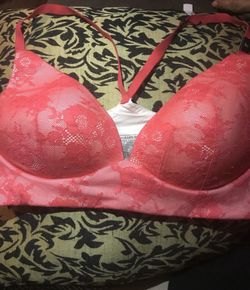 Victoria’s Secret body bra lightly lined 36c