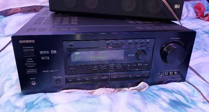 Onkyo TX - NR656 receiver amp