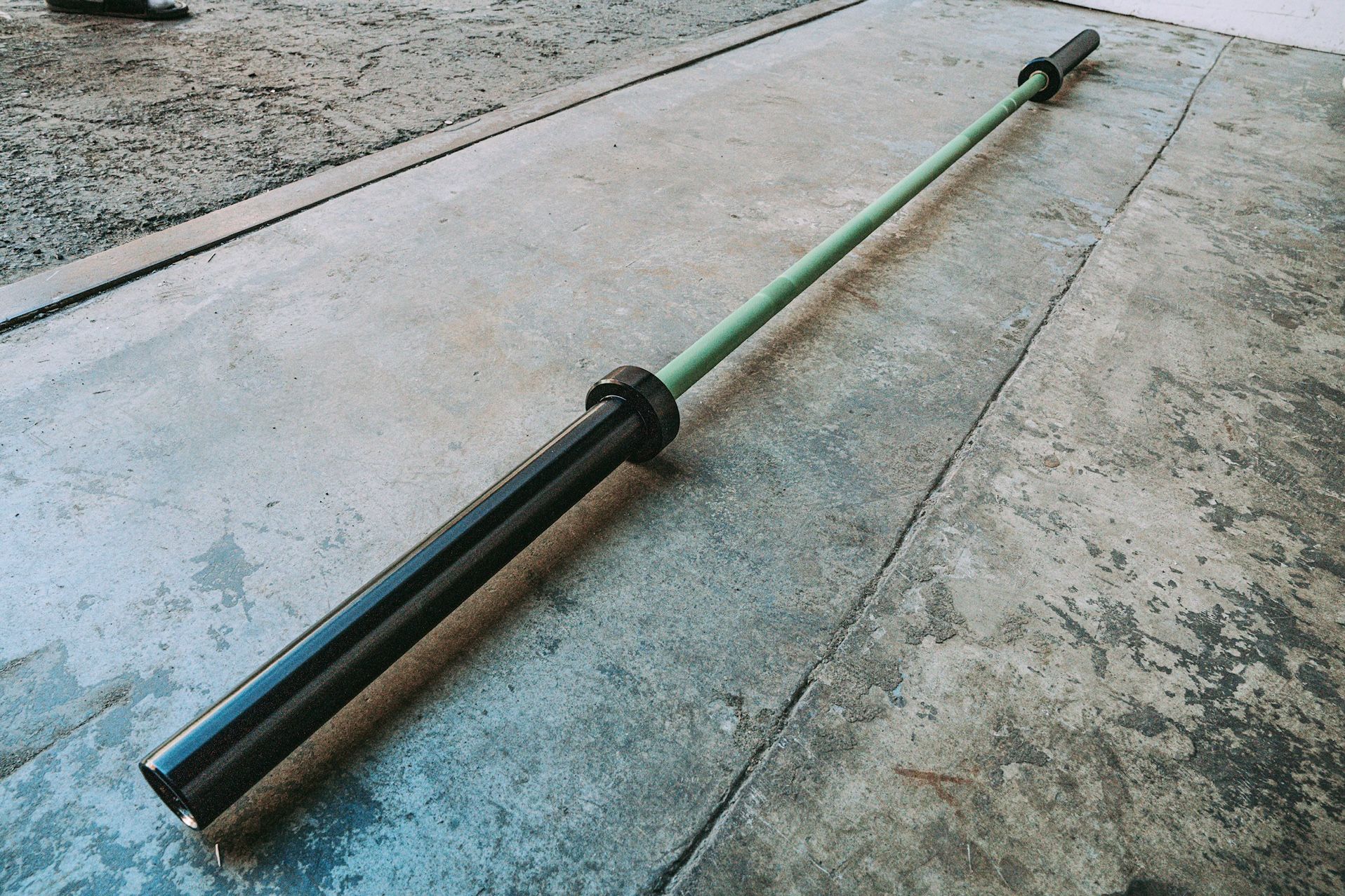 New Green & Black Cerakote Olympic Barbell; 1500lb Capacity Olympic Bar INCLUDES FREE COLLARS