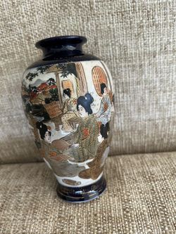 Satsuma antique vase 6 1/4 “x 3 1/4” 
