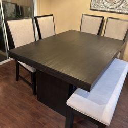 Dining Table Set