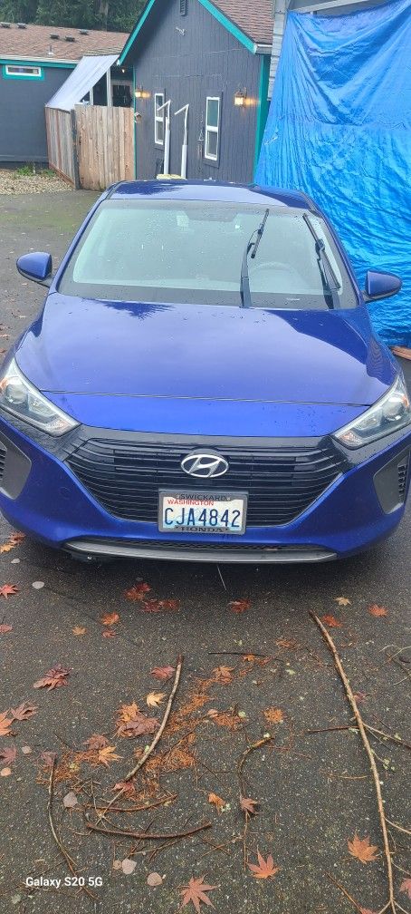 2019 Hyundai Ioniq Hybrid