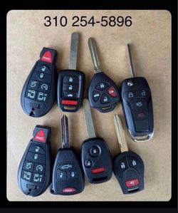 Llaves y controles para carros keys and fobs
