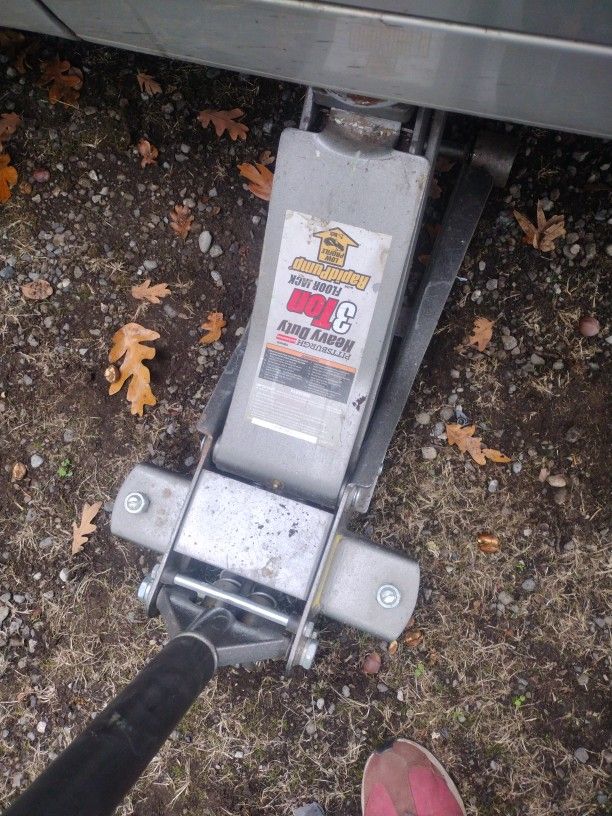 Pittsburgh heavy duty 3 ton b