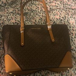 Brand New Michael Kors 