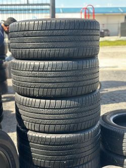 SET OF TIRE 235 45 18 90% LIFE MICHELIN ps4