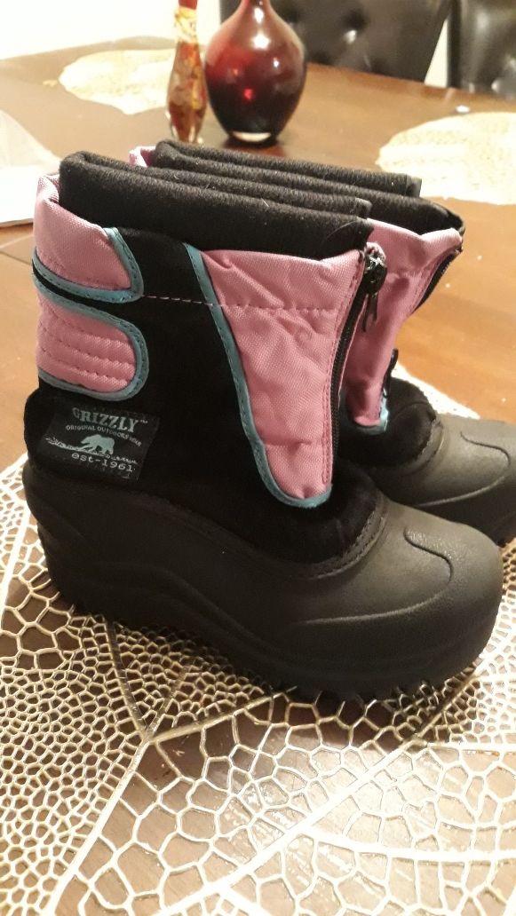 Snow girl boots size 13