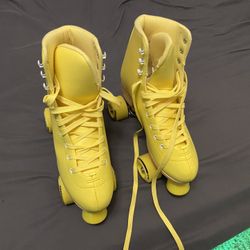 C9 Yellow skates 