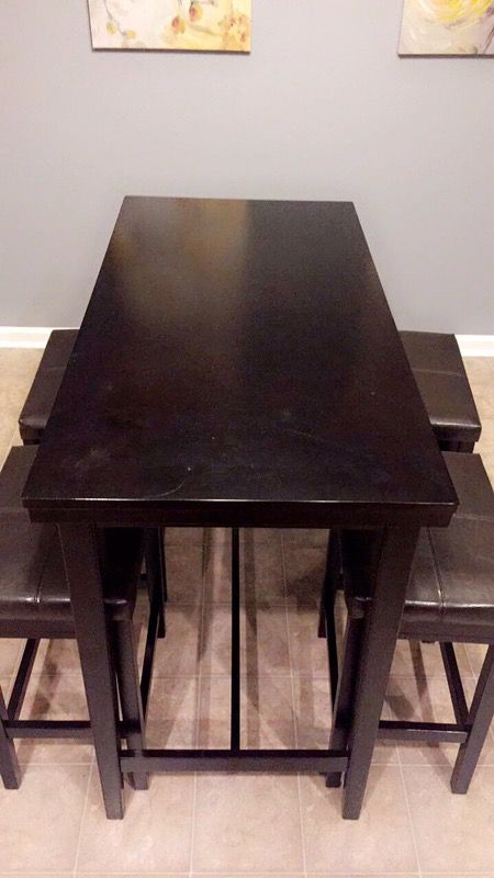 Espresso Dining Room Table with matching Bar Stools
