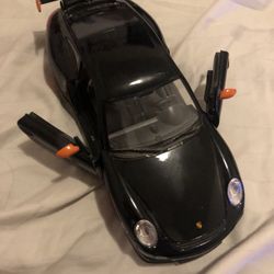 Porsche 911 Gts Rs 1/24 Model (toy)