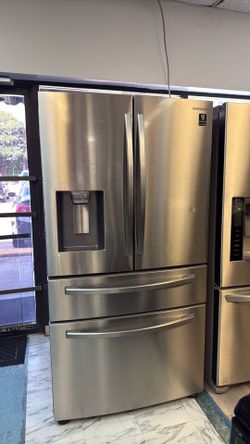 Samsung four-door refrigerator