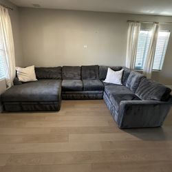 Living spaces Huge Sectional For Sale!