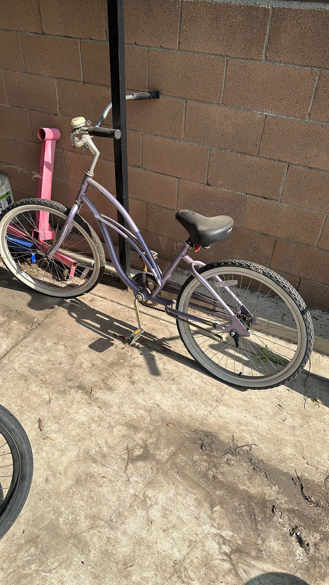 Electra Beach Cruiser Bike 26”