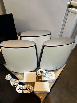 Orbi 853 Router + 2 Satellites WIFI6
