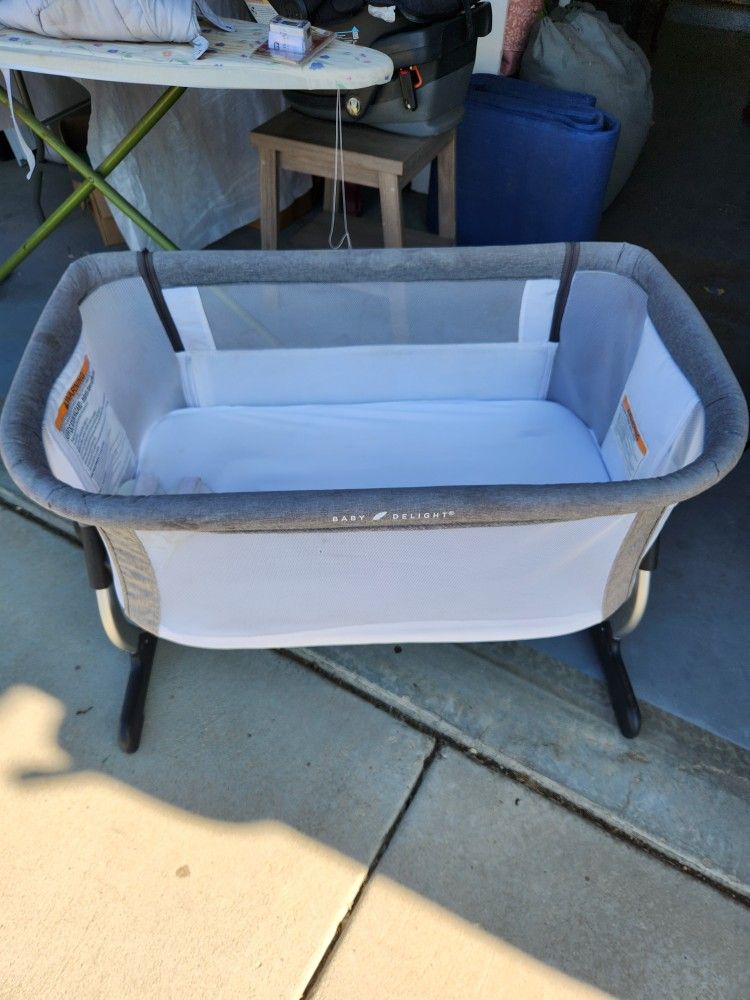 Baby Delight Bassinet