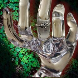 925 Sterling Silver Clover Marcasite Ring