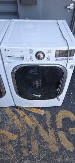 LG Front Load Washer and Dryer Set with Steam