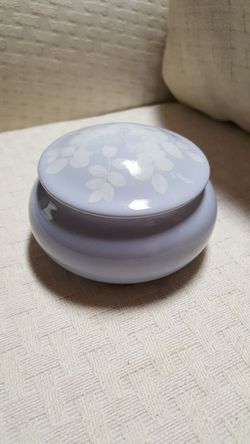 Ceramic container