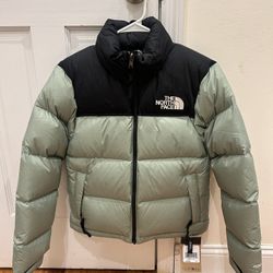 Women’s North Face Coat XS