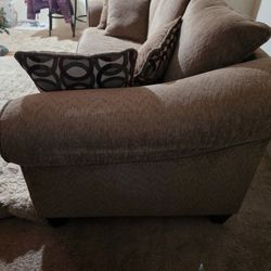 3 Seat Brown Couch With 4 Total Couch Pillows