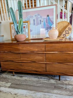Mid-Century Modern Walnut 9-Drawer Dresser