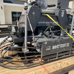 Whiteman Ride On Trowel Machine 