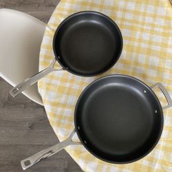 Le Creuset non-stick frying pan set